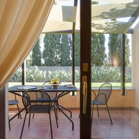 Tranquil Lantana 2 Bedroom Sleeps 7 Free Wifi Apartment *